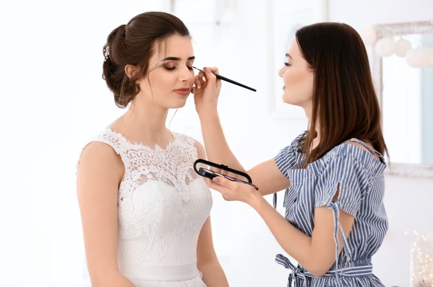 So bereitest du deine Haut optimal auf dein Braut Make up in Linz vor. Für einen frischen, ebenmäßigen Teint