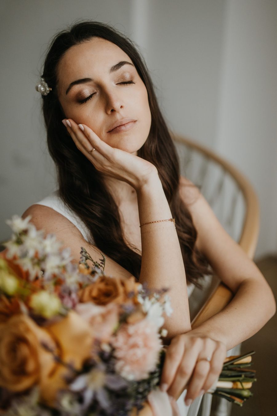 Elegantes Braut Make-up mit Soft Glam Look – Brautstyling Linz
